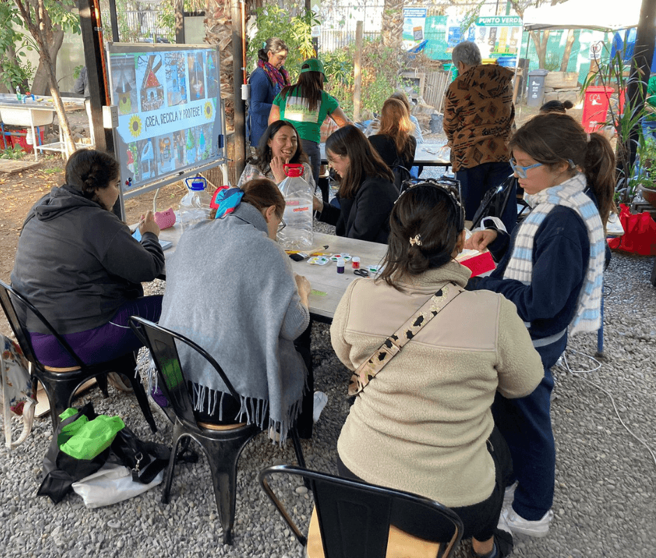 CON ÉXITO SE REALIZÓ TALLER DE CONSTRUCCION DE REFUGIOS DE AVES