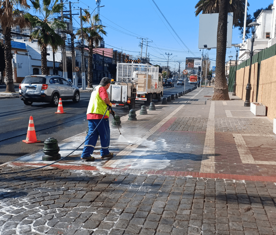 Inicia programa de hidrolavado en la comuna