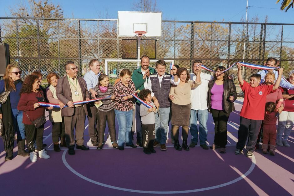 Se inauguran las obras de mejoramiento de la plaza Castelar