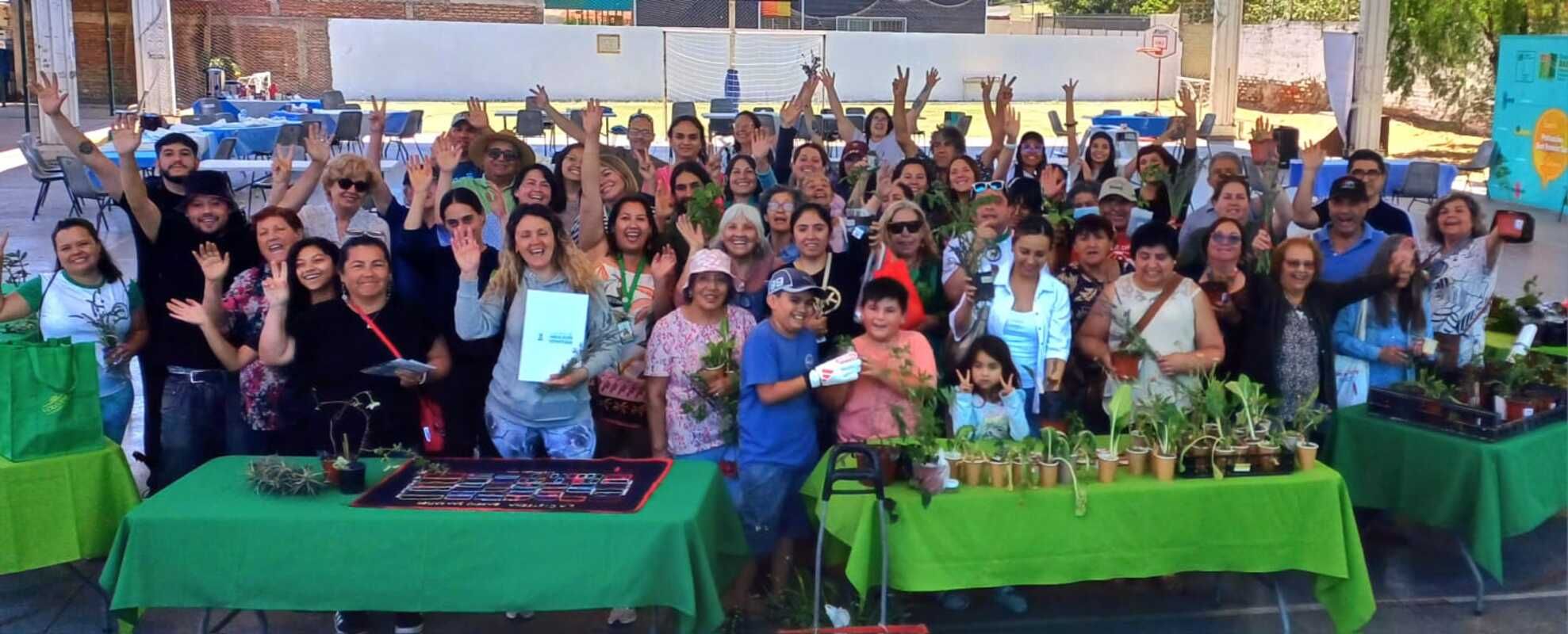 Con gran éxito se realizó el primer “Intercambio de Semillas y Saberes” en La Cisterna