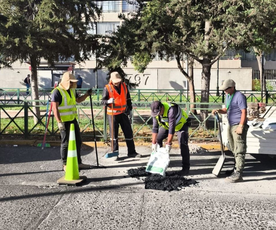 Programa de Bacheo o pavimentación en frío Logra Notoria mejora en calles y avenidas en La Cisterna