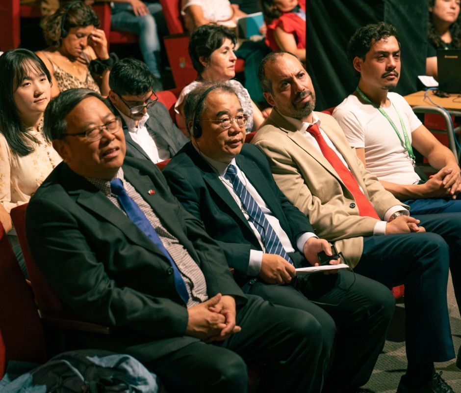 La Cisterna desarrolló exitoso Foro Chile–China sobre plataformas y comercio digital para PYMEs