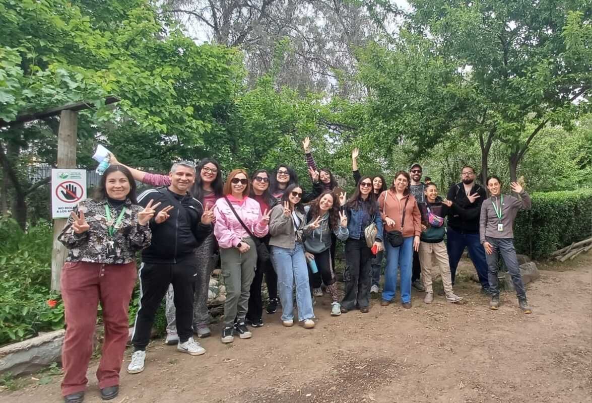 Municipalidad de La Cisterna realizó junto a vecinos taller sobre propagación de flora nativa en la comuna